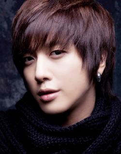 Watch Jung Yong Hwa's dramas and movies online