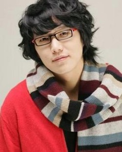 Sung Si Kyung image